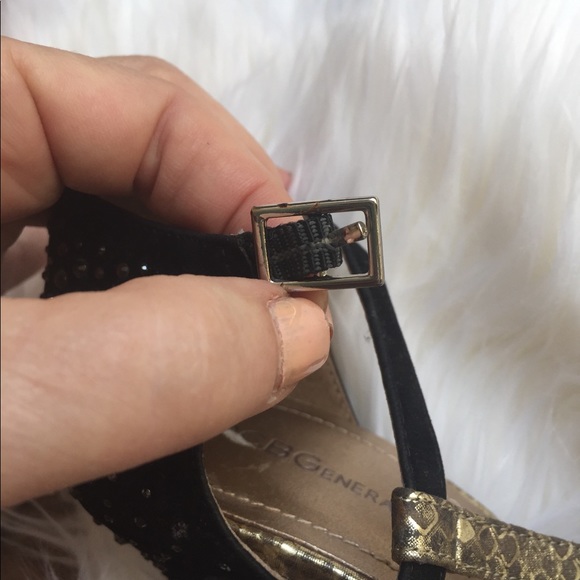 BCBG Generation Gold/Black open toe shoes - Picture 6 of 8